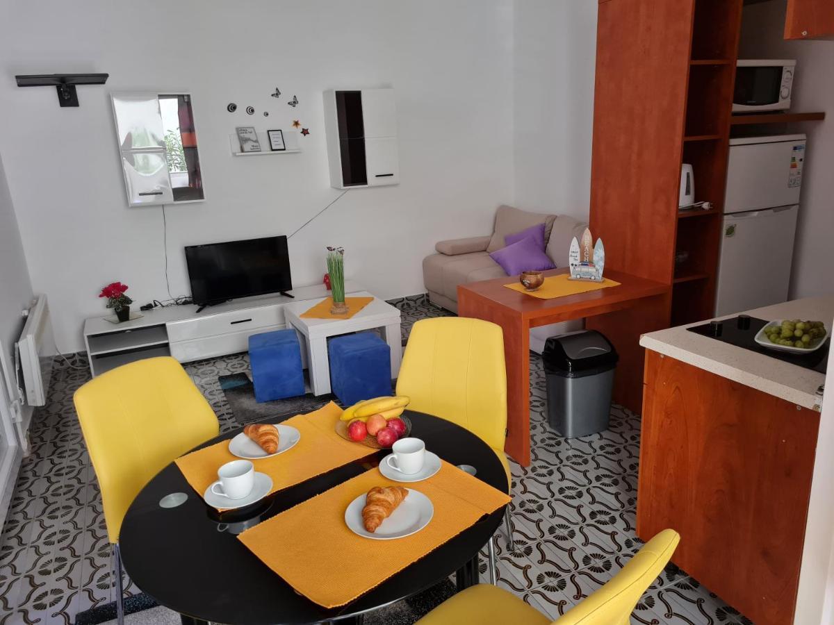 Apartments Dorotea Novalja Extérieur photo