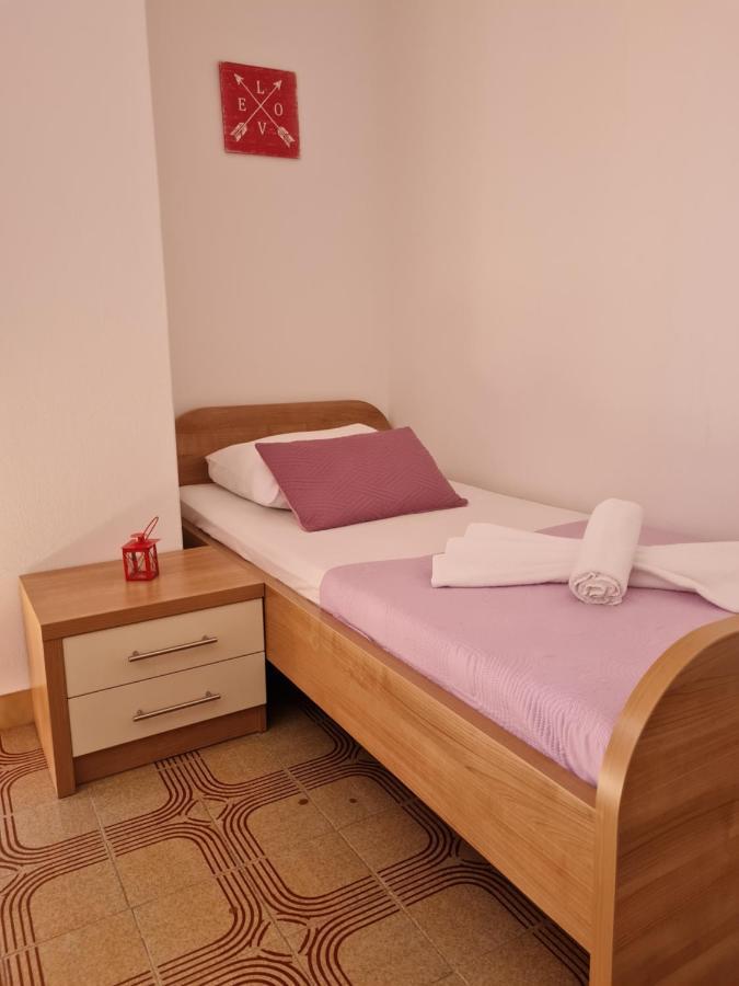 Apartments Dorotea Novalja Extérieur photo
