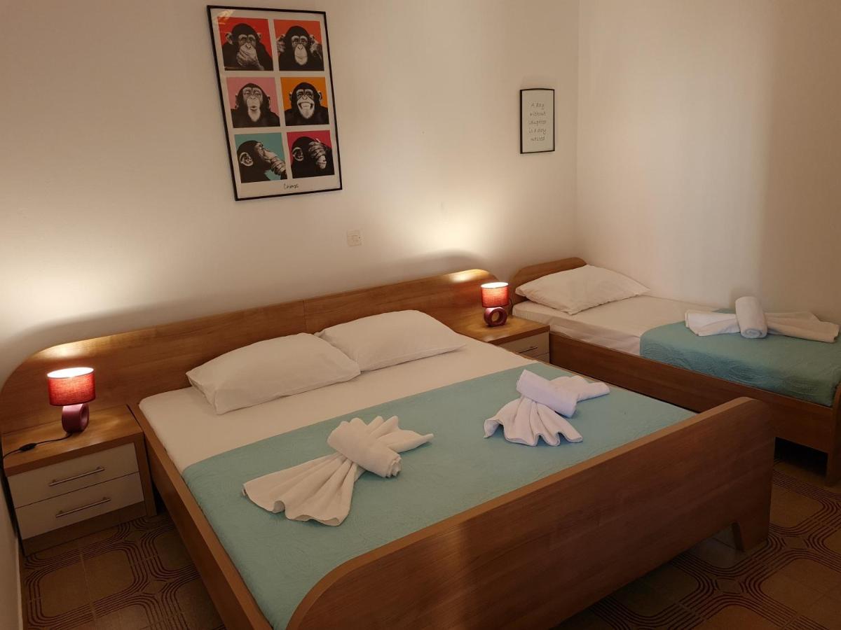 Apartments Dorotea Novalja Extérieur photo