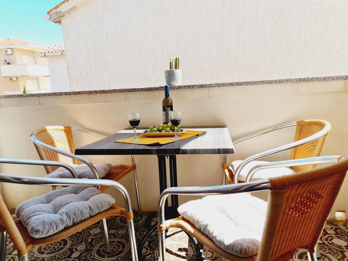 Apartments Dorotea Novalja Extérieur photo