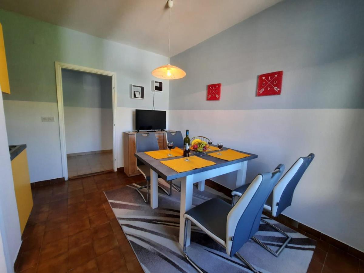 Apartments Dorotea Novalja Extérieur photo