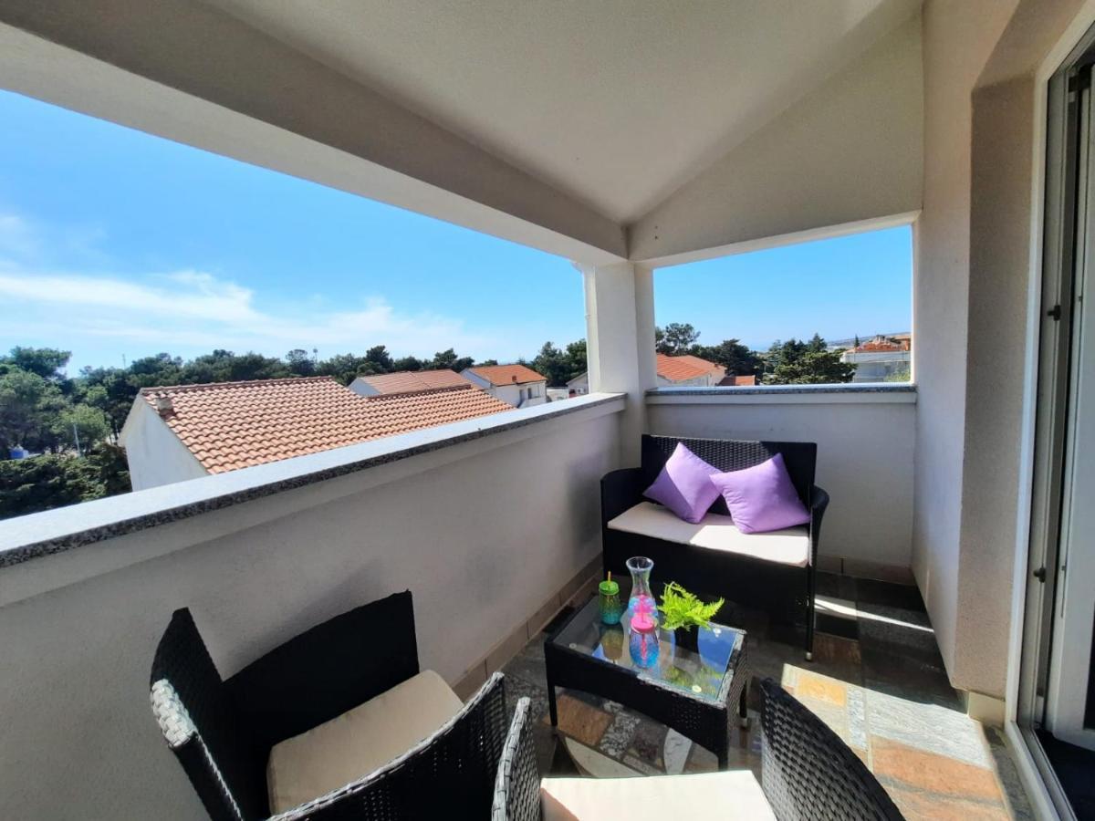Apartments Dorotea Novalja Extérieur photo