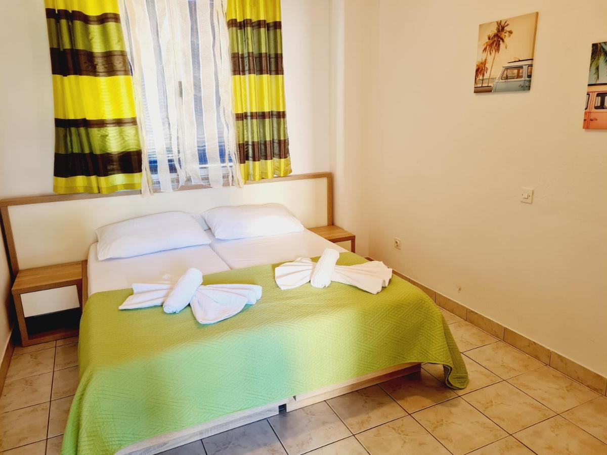 Apartments Dorotea Novalja Extérieur photo