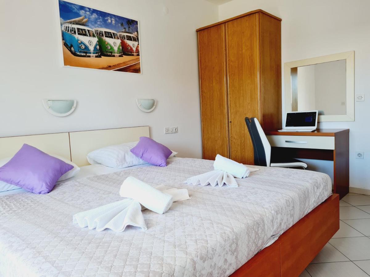 Apartments Dorotea Novalja Extérieur photo