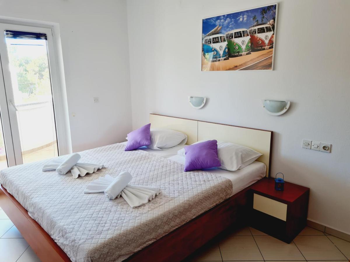Apartments Dorotea Novalja Extérieur photo